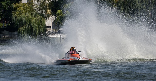詹姆斯复出四场表现低迷，面临重大挑战.